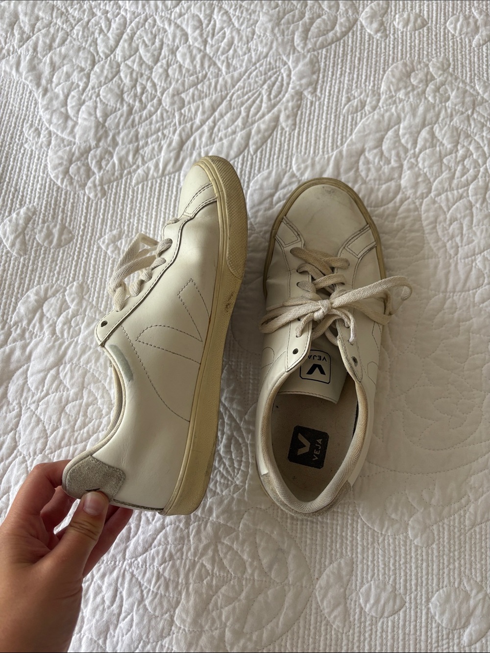 Veja Kids Leather Sneakers in Off-White and Cream